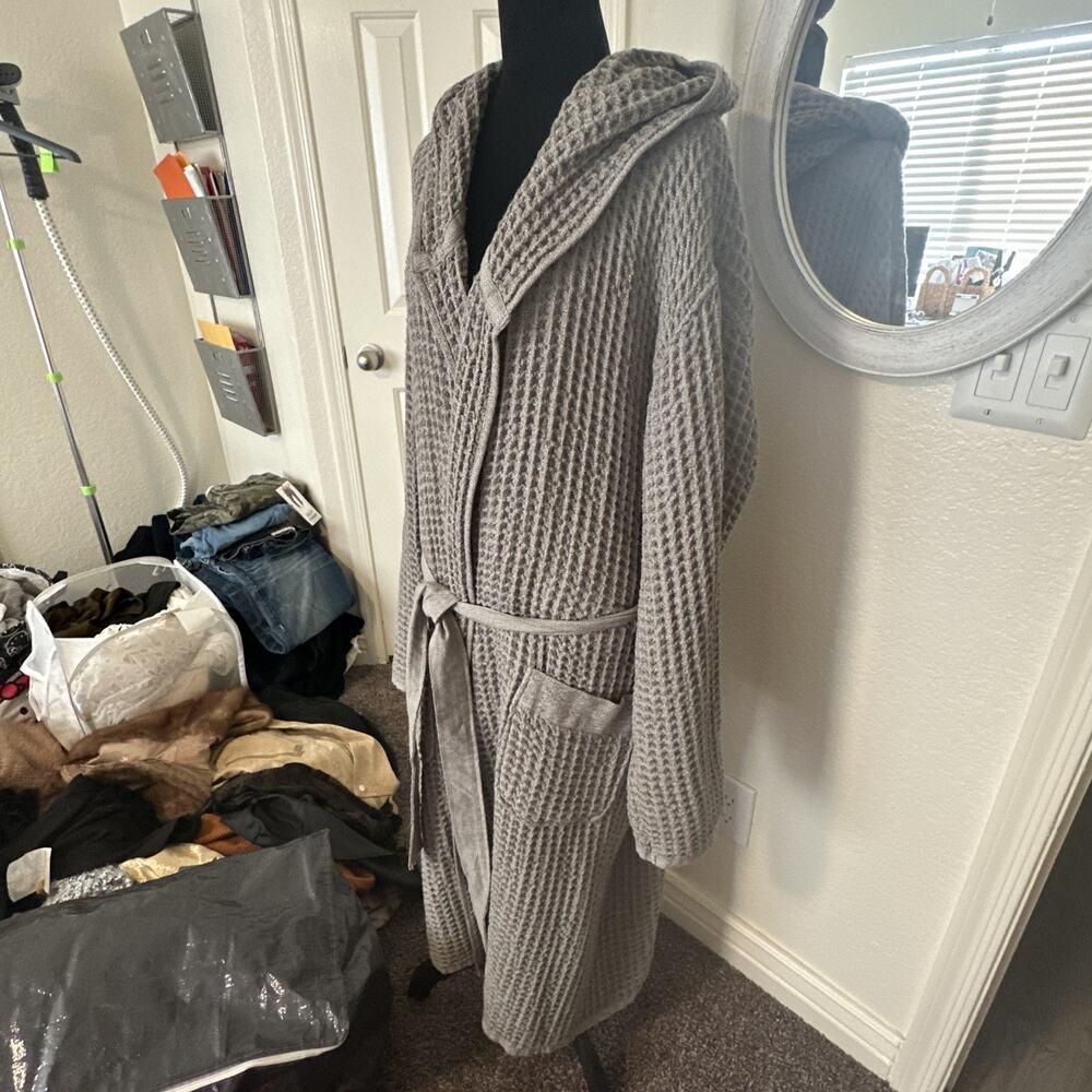 Onsen Supima Waffle Bath Robe Gray Size Large NWOT - Picture 2 of 6